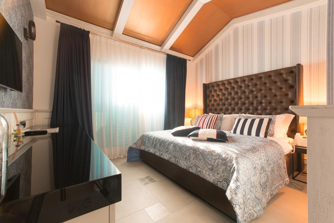 Hotel Forza Terra Cattaro Esterno foto